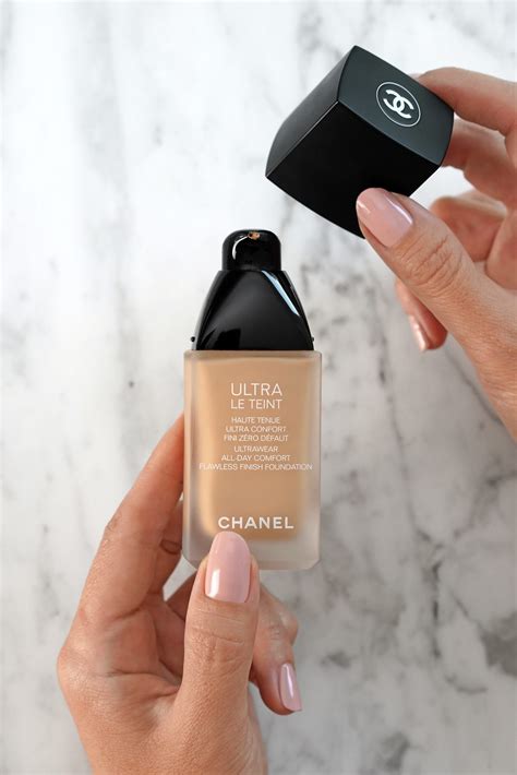 chanel le blanc base de teint|Chanel ultra le teint ultrawear.